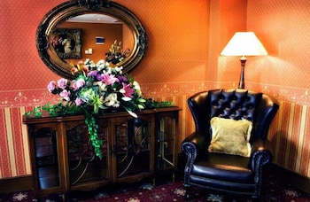 Golden Boutique Hotel Melawai 44/48