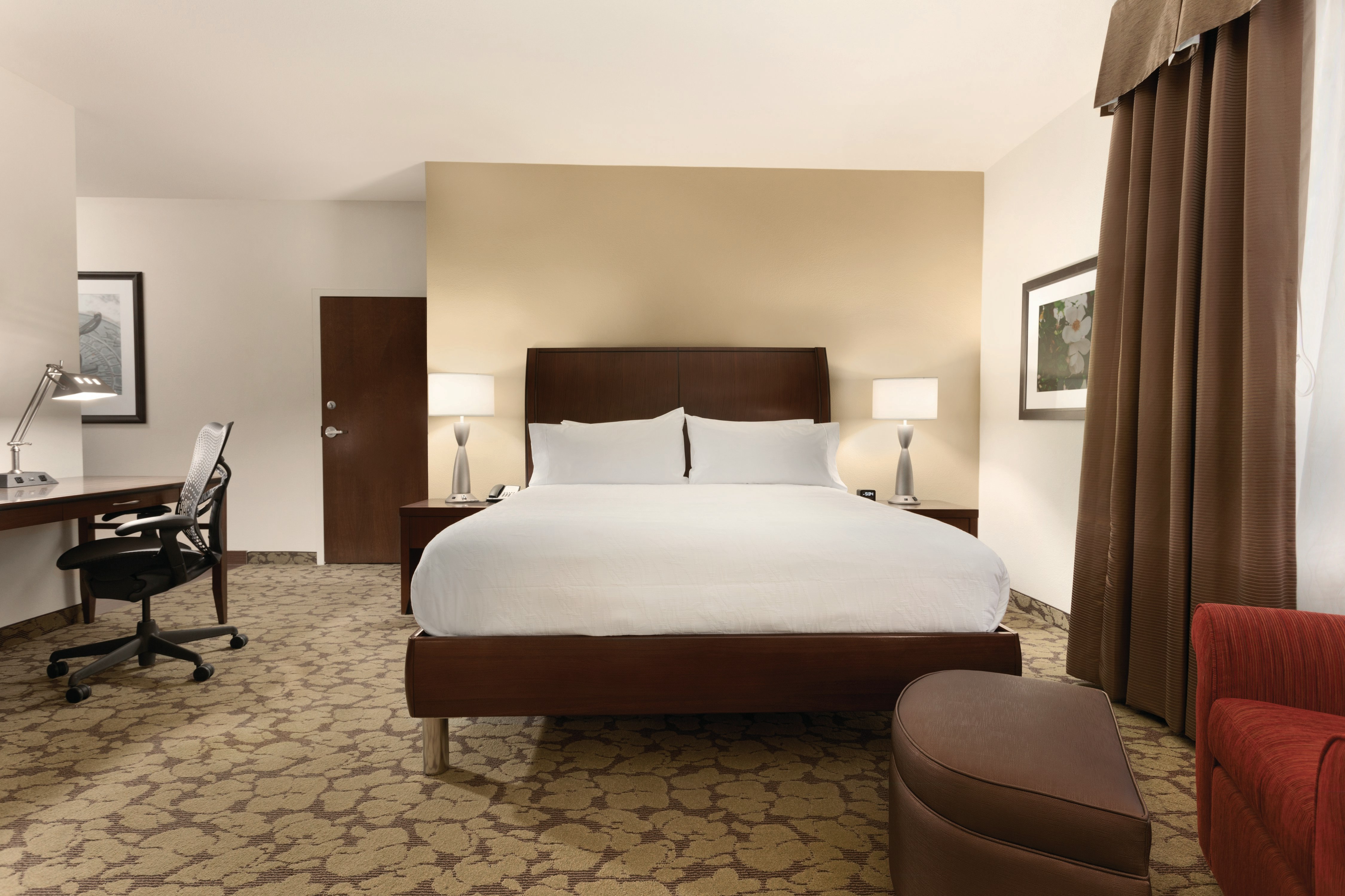 Business, Suite, King Bed, Accessible