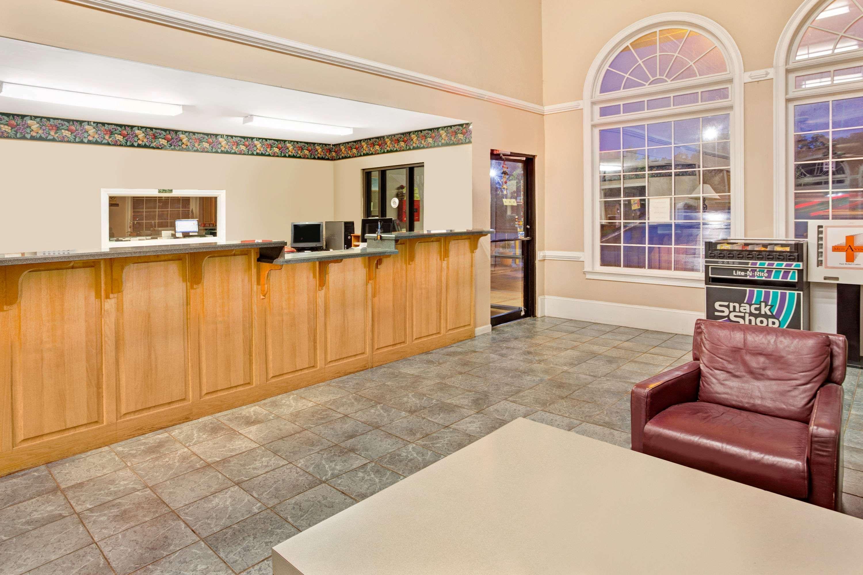 Super 8 By Wyndham Marietta/West/Atl Area 6/24
