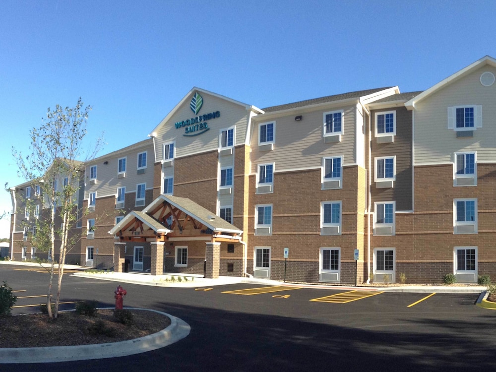 WoodSpring Suites Chicago Darien 7/29