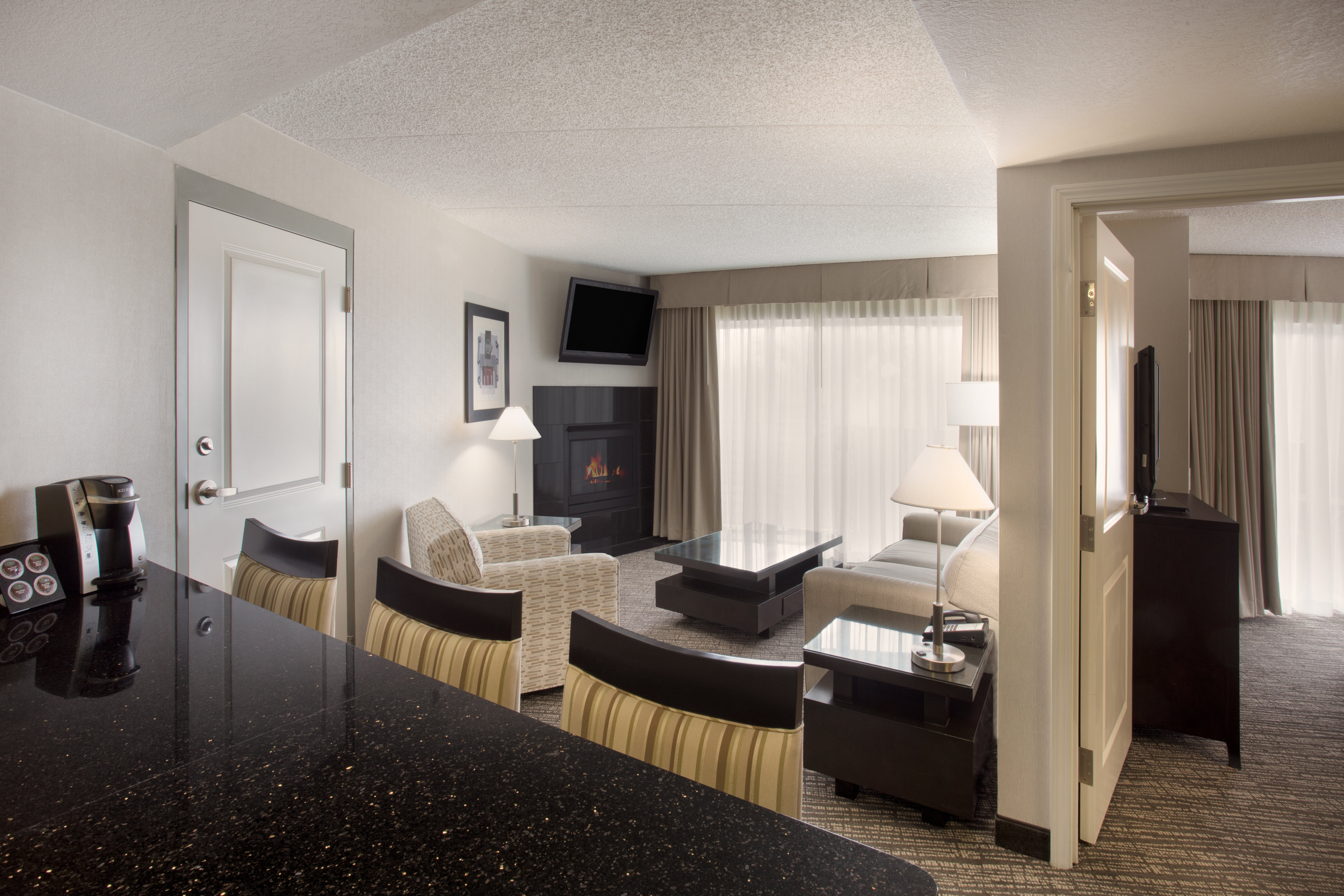 Holiday Inn And Suites Scottsdale North Airpark Ex Wingate By Wyndham Scottsdale 31/50