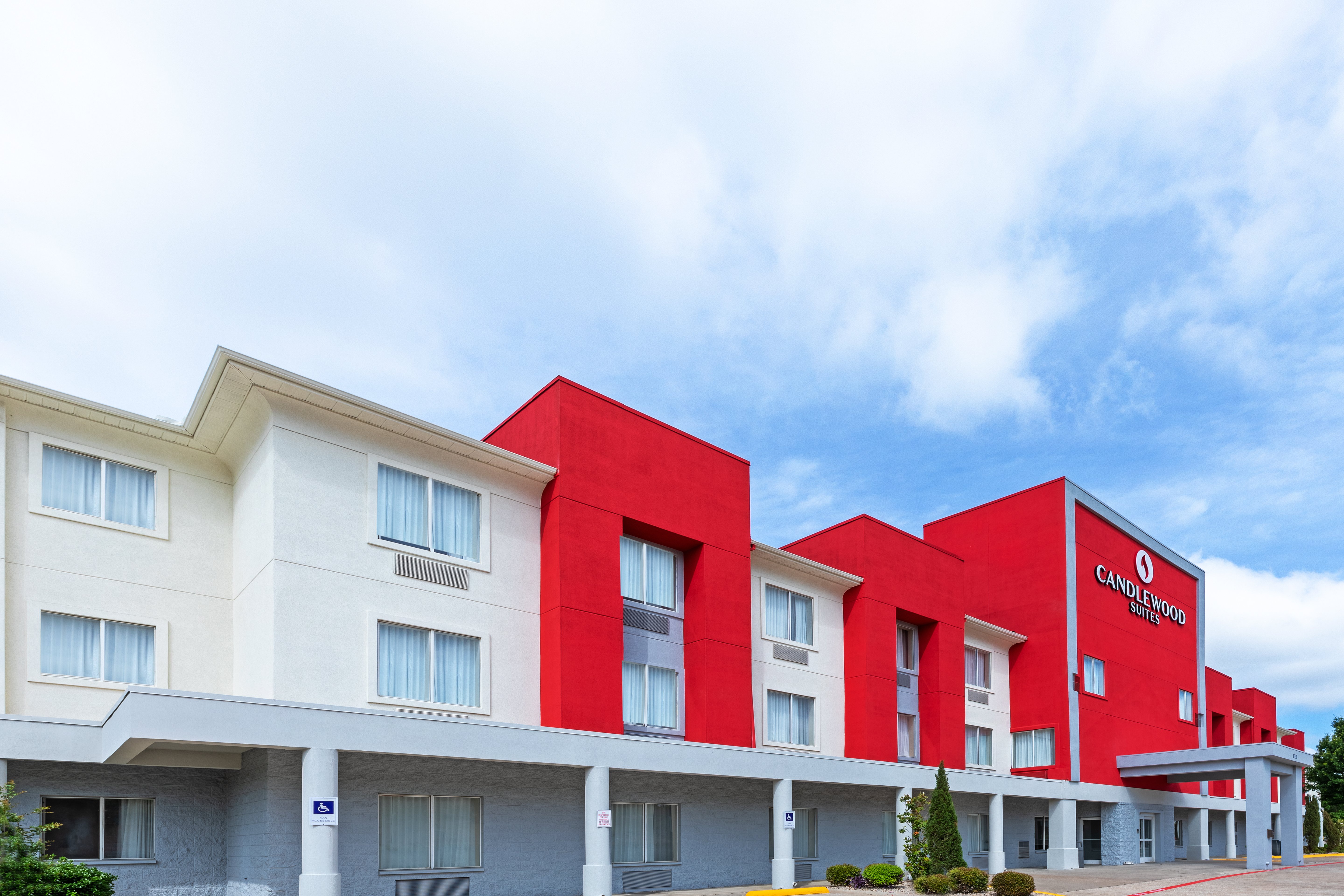 Candlewood Suites DFW Airport North - Irving, an IHG Hotel photo3