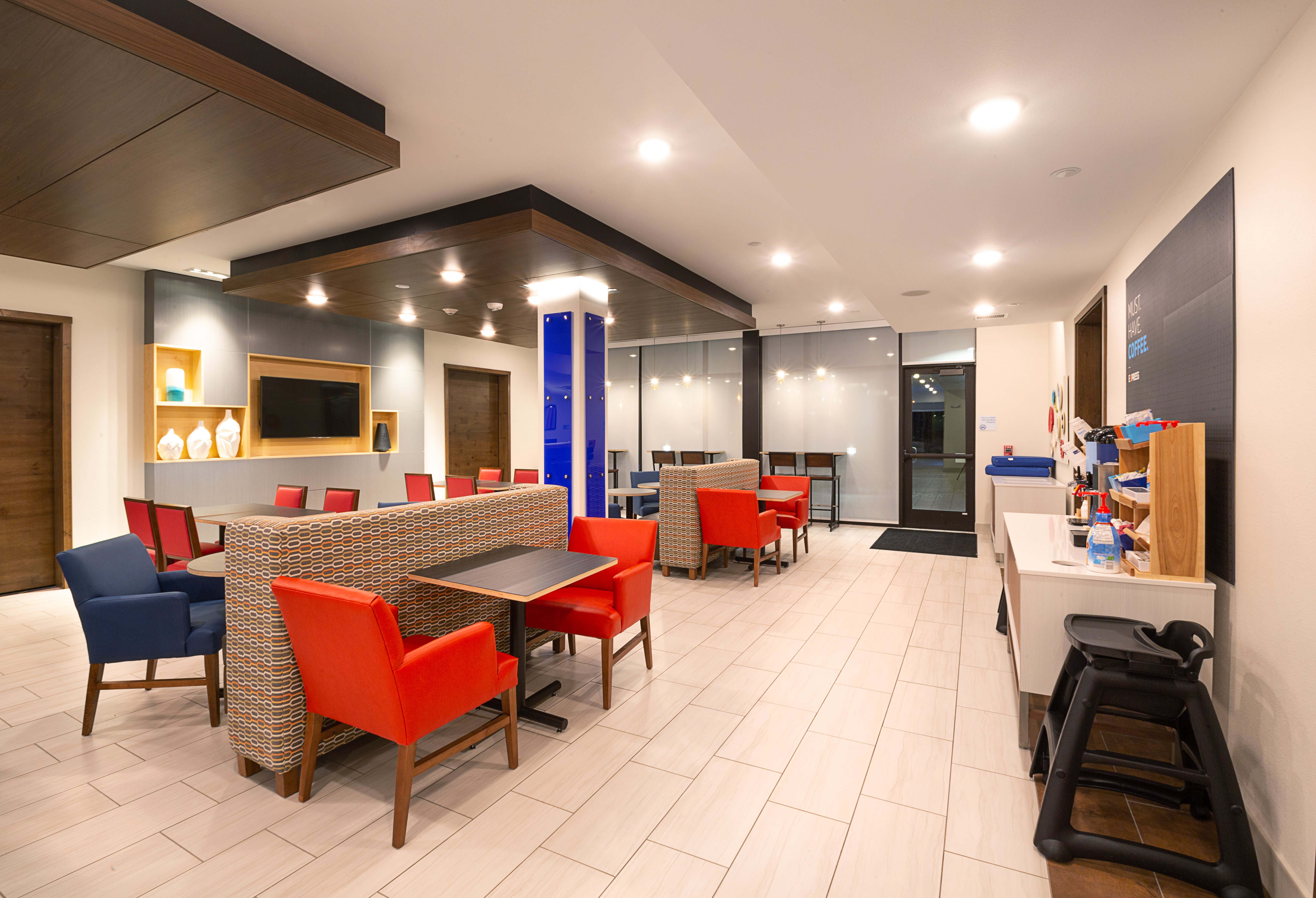 Holiday Inn Express and Suites Wentzville St Louis West 36/52