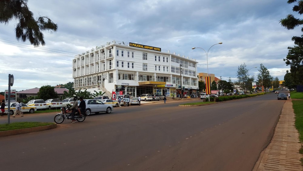 Pulickal Airport Hotel 44/50