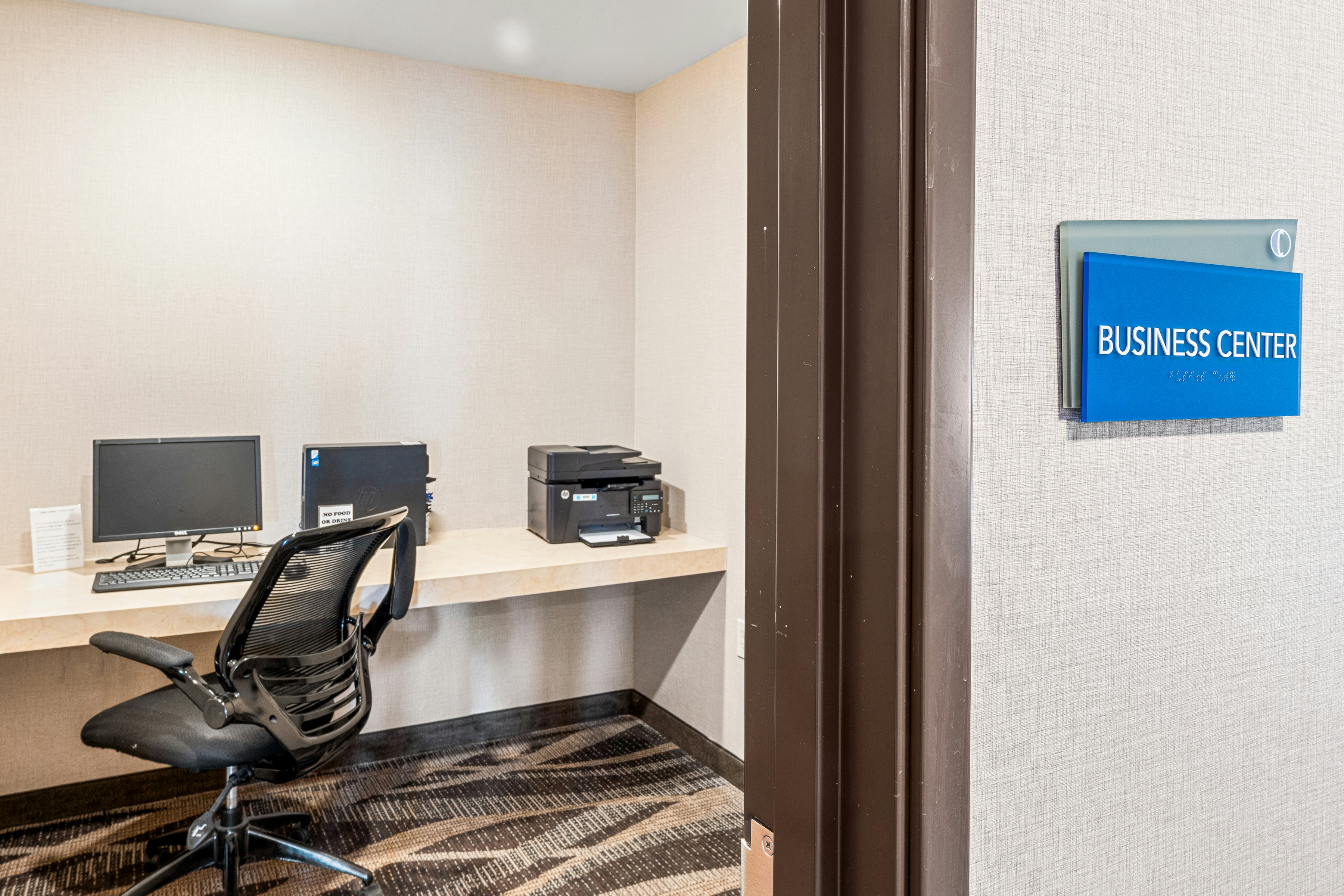 Boarders Inn Amp Suites 55/63