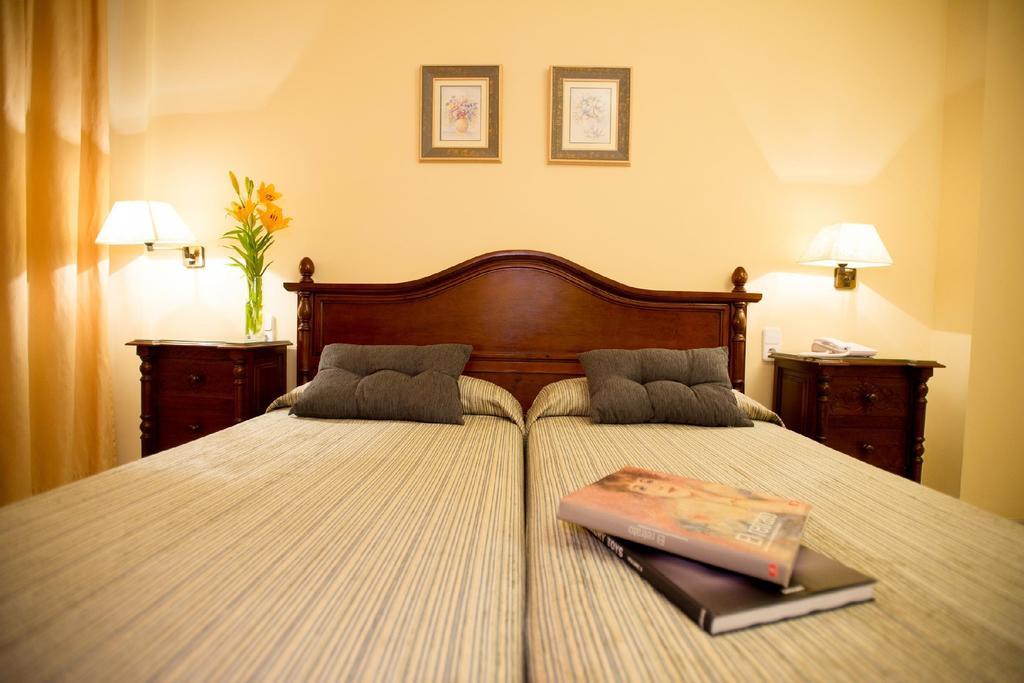 HOTEL LEFLET GRAN AVENIDA 6/16
