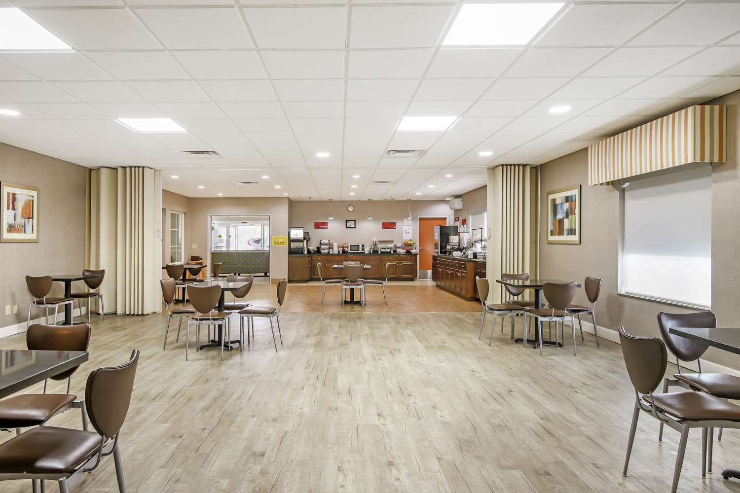 Best Western Plus Brunswick Inn & Suites 33/45