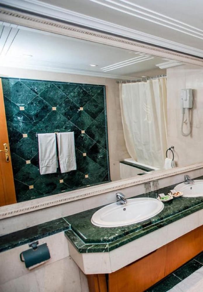 Nahrawess Resort and Thalasso 88/88