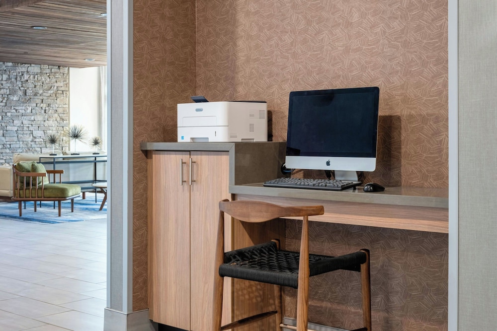 Fairfield Inn & Suites by Marriott Louisville Shepherdsville 31/38