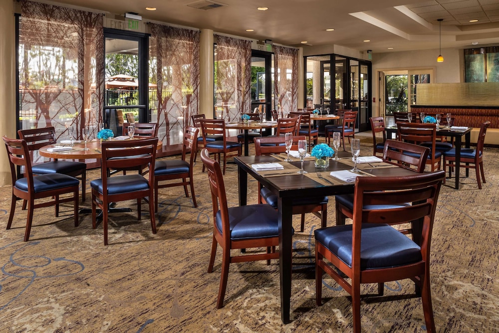 DoubleTree by Hilton Hotel Carson CA 63/84
