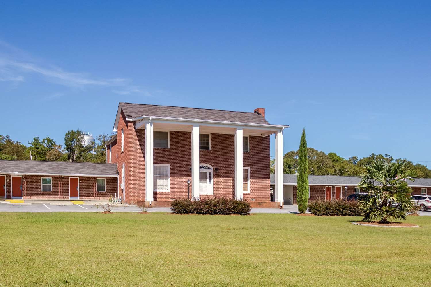 Rodeway Inn and Suites Walhalla SC 2/7