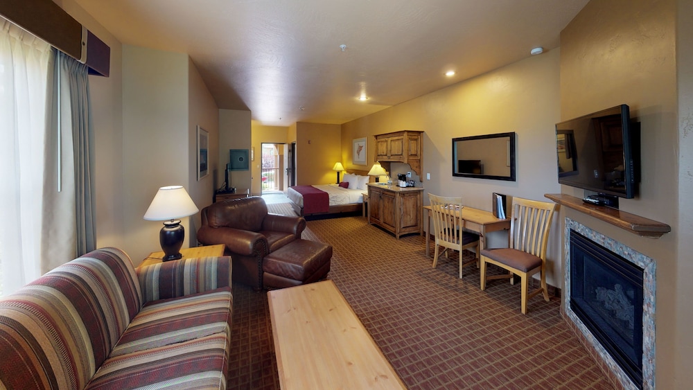 Sedona Real Inn And Suites 37/65