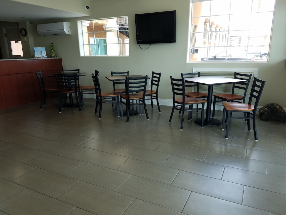 Days Inn By Wyndham El Centro 34/38