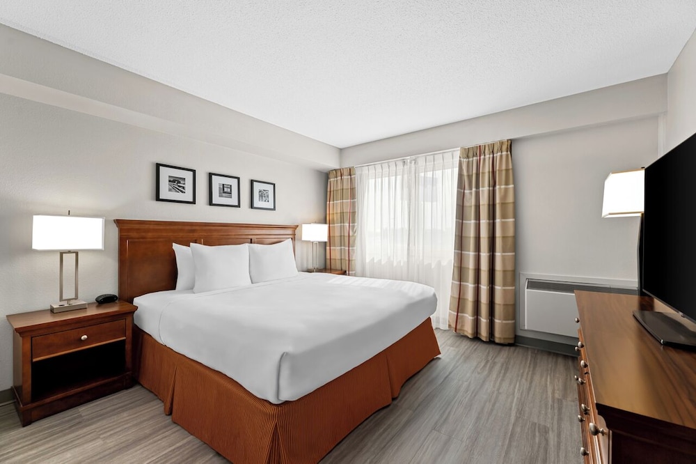 Travelodge Suites by Wyndham Regina / Eastgate Bay 27/71