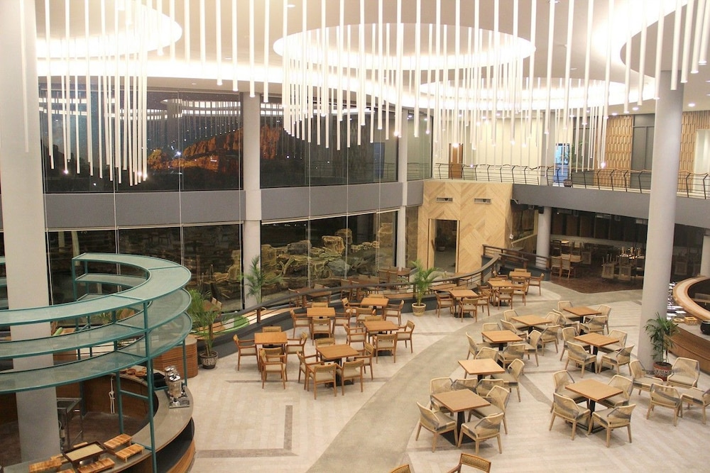 Royal Safari Garden Resort & Convention 55/67