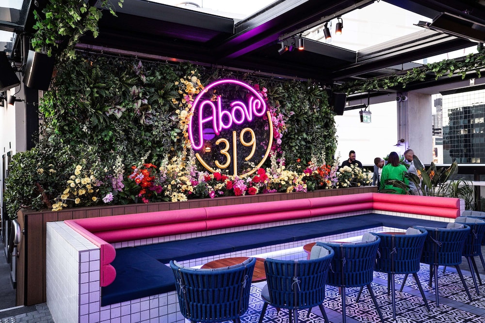 Vibe Hotel Sydney Darling Harbour 41/52
