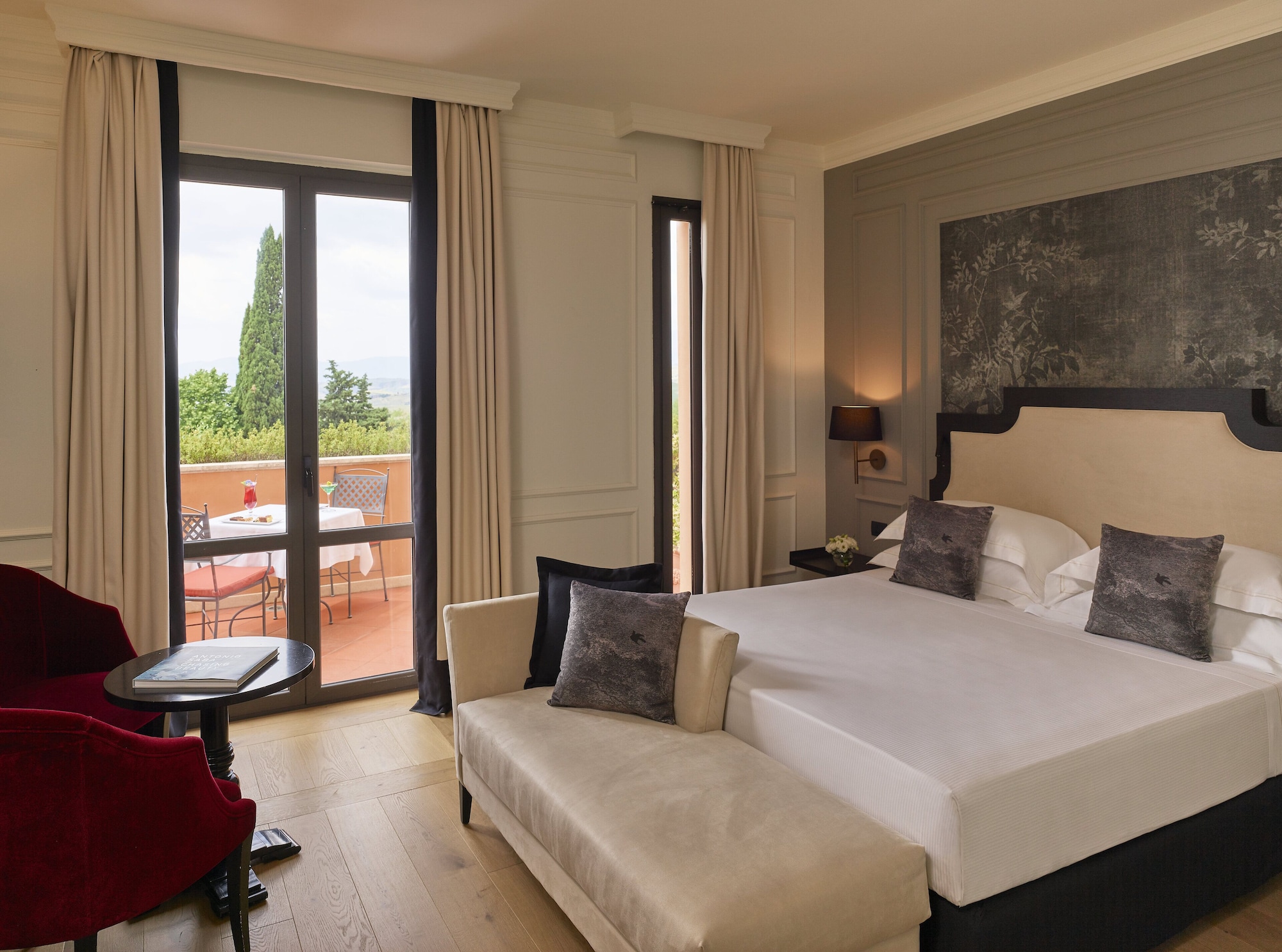 Deluxe, King Bed, Valley View, Balcony