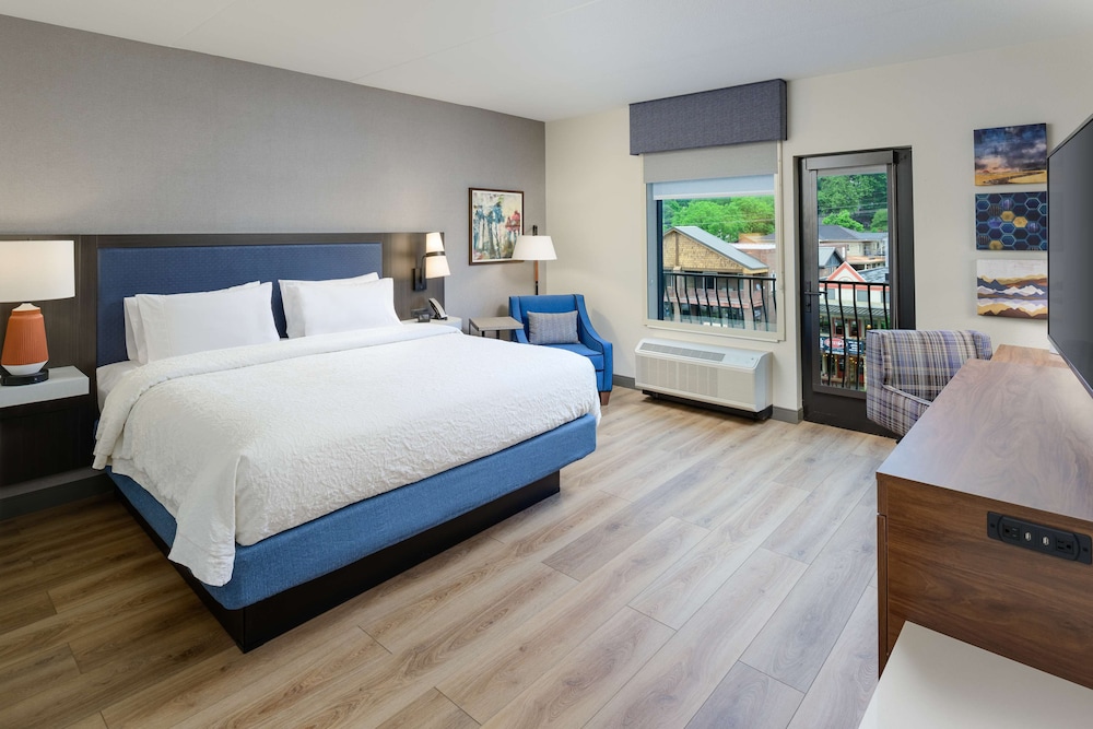 Hampton Inn Blue Ridge Ga 14/58