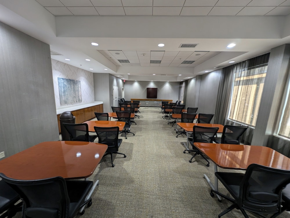 Springhill Suites Houston Rosenberg 38/47