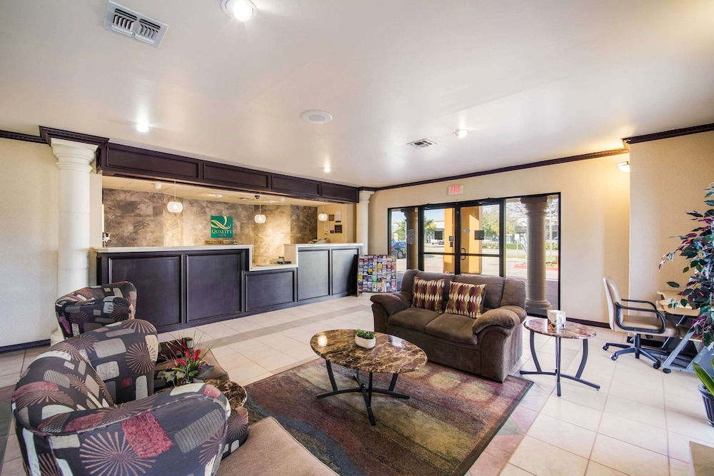 Quality Inn Bastrop, TX 4/42