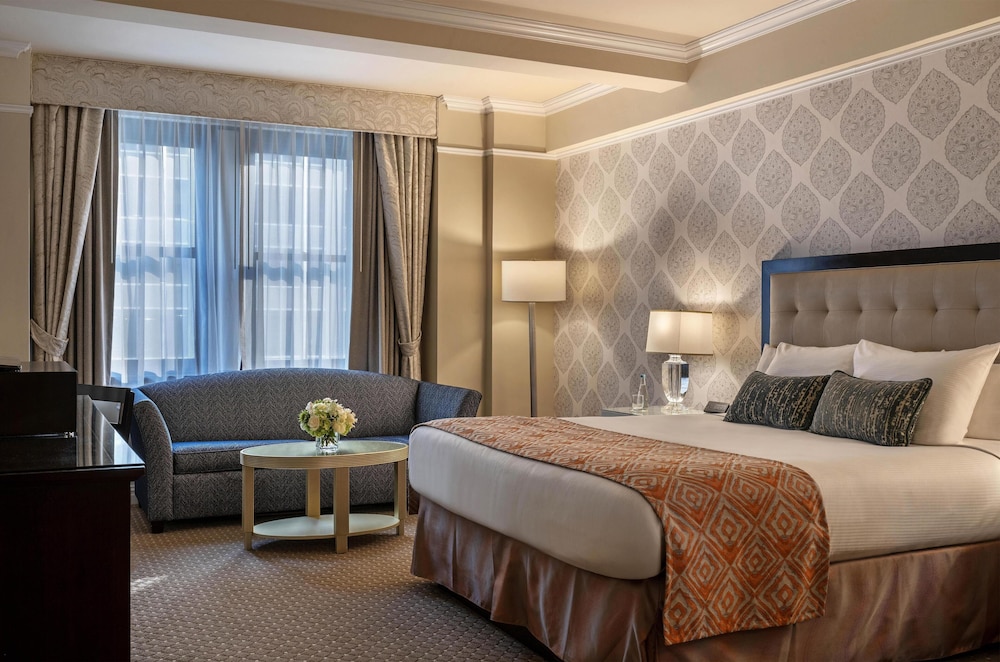Warwick Hotel New York 22/61