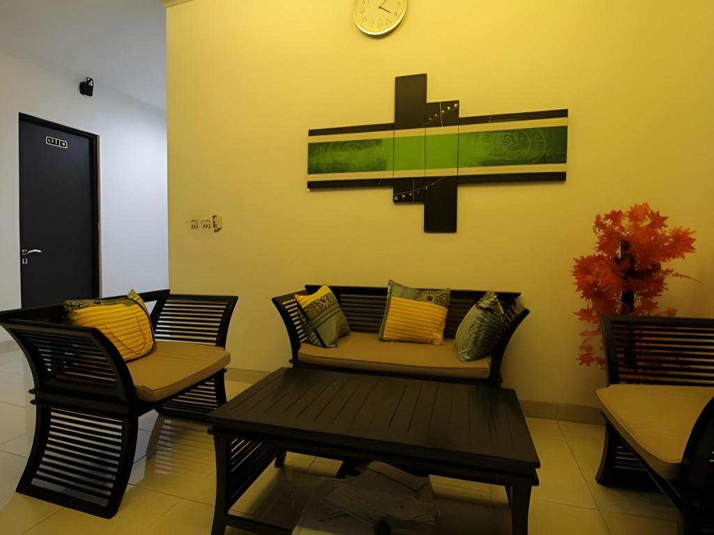 Reddoorz Plus Near Ciputra World Kuningan 2 33/50