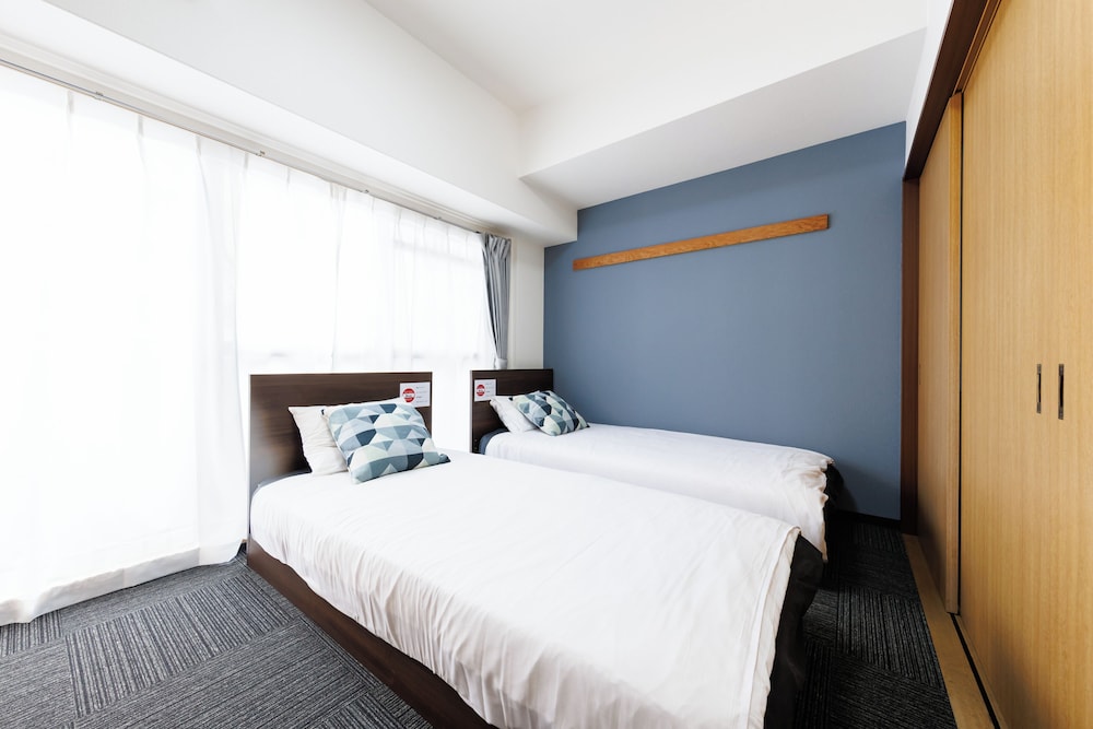 Grande Famille Shimanouchi Dotombori Condo 16/50