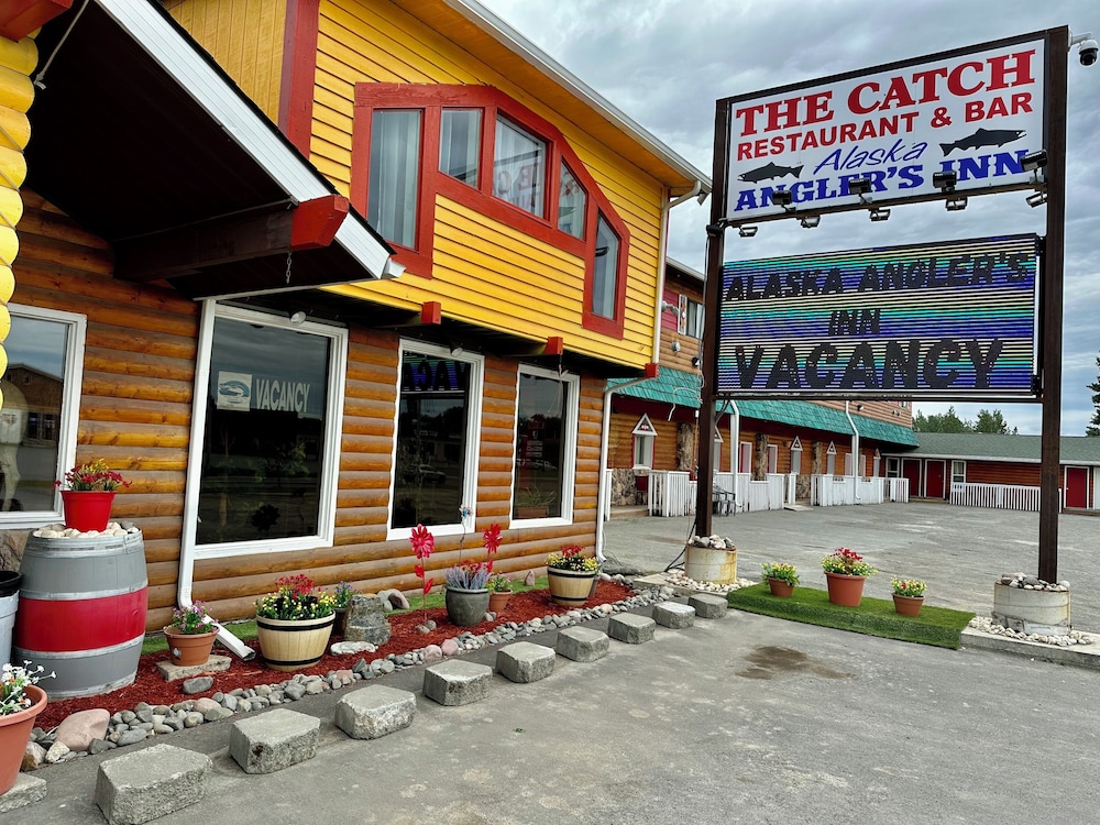 Alaska Anglers Inn 48/50