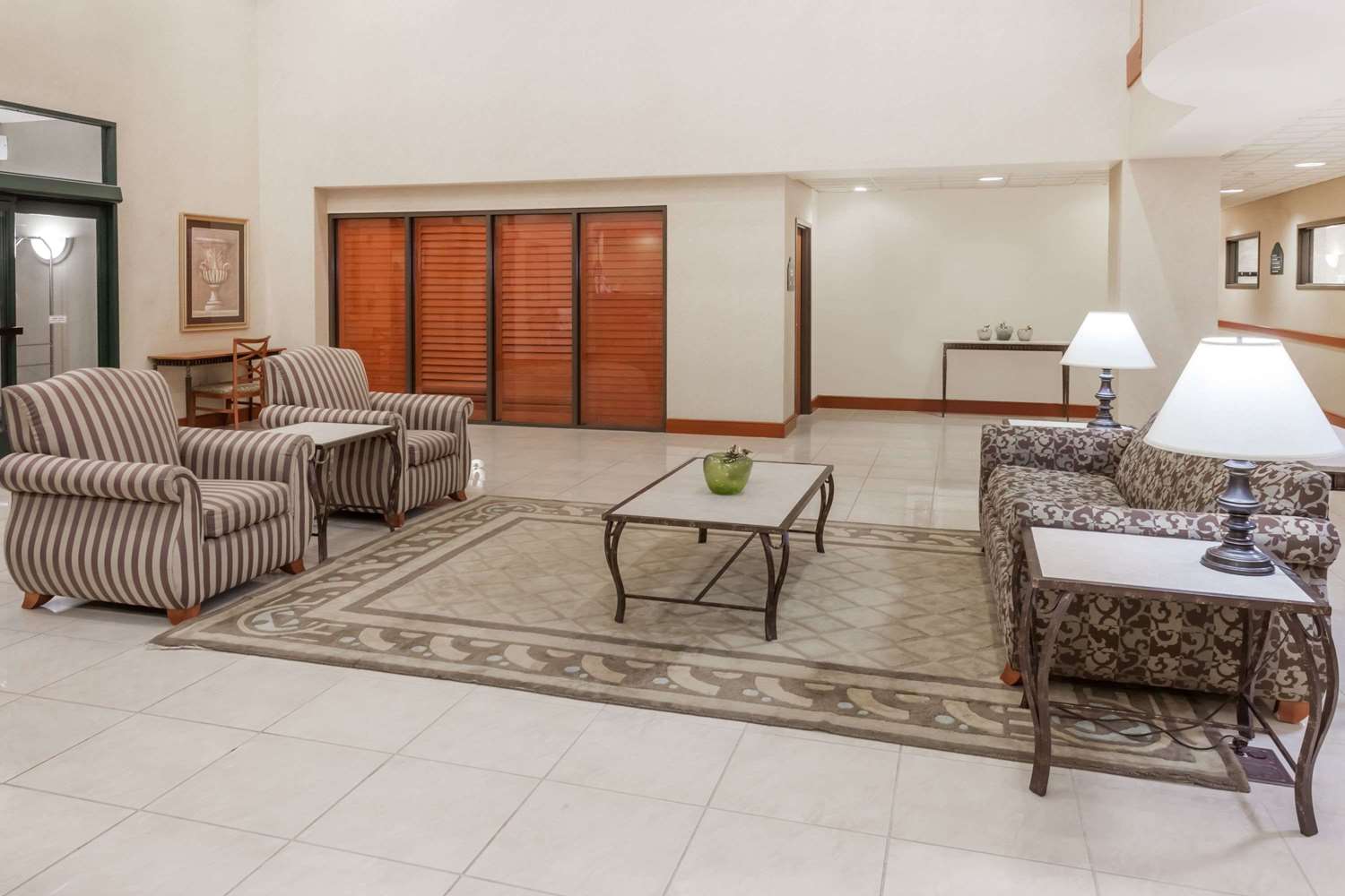 Wingate by Wyndham Peoria 17/28