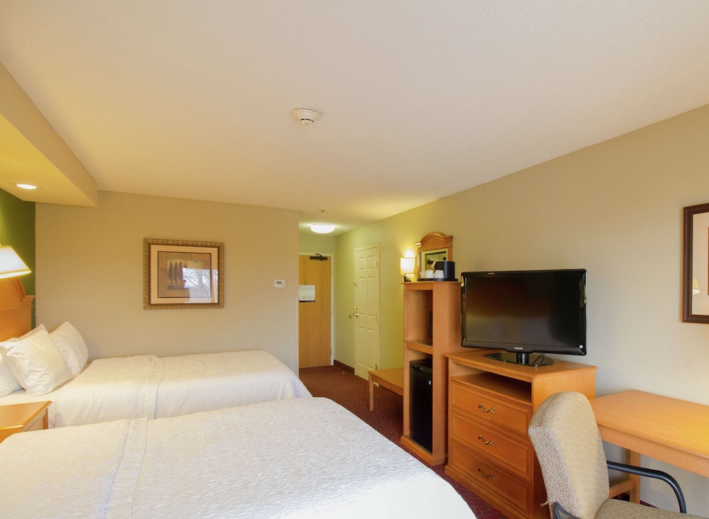 Hampton Inn Norfolk Ne 19/35