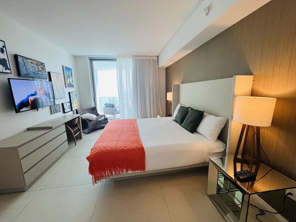 Lyfe Resort & Residences 22/66