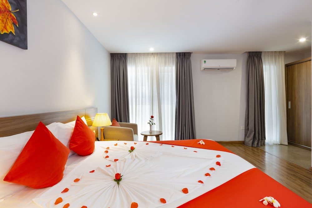 Maple Leaf Hotel & Apartment 29/75
