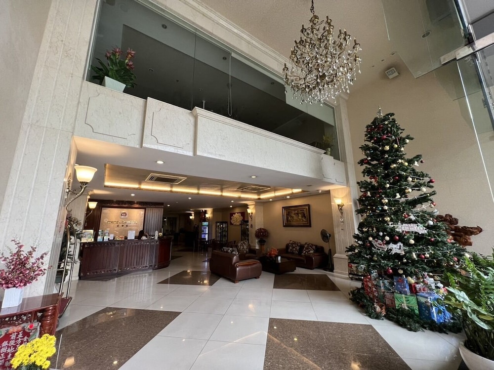White Lion Hotel 3/36