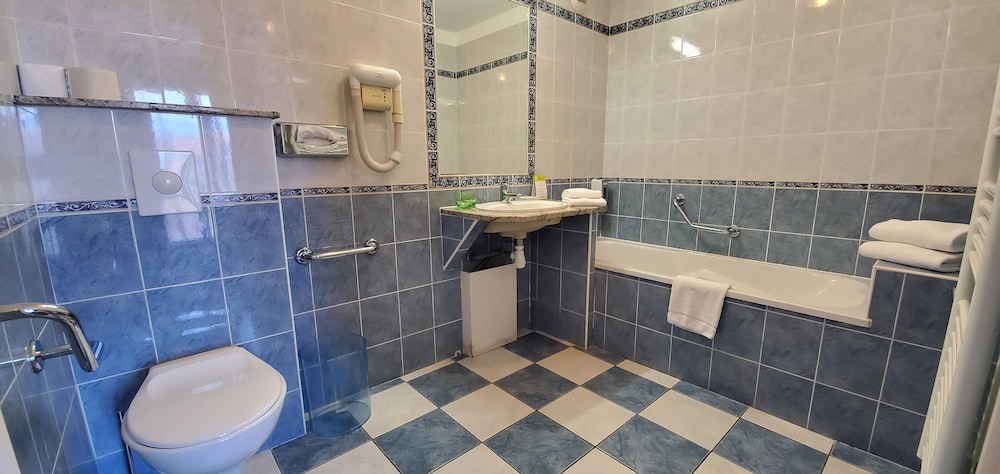 Hotel Atrachjata Aleria 49/50
