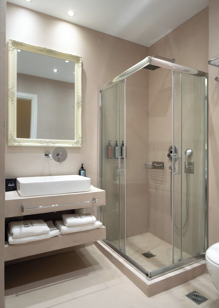 Athens Mansion Luxury Suites 68/70