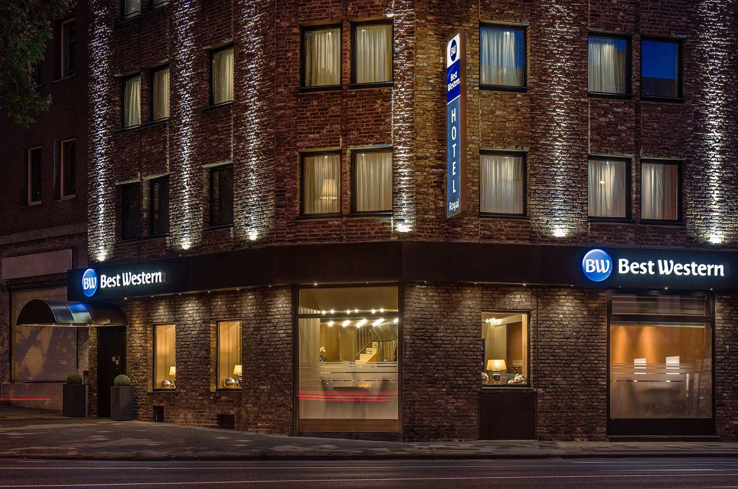 Cityhotel Kaiser Karl Aachen 2/9