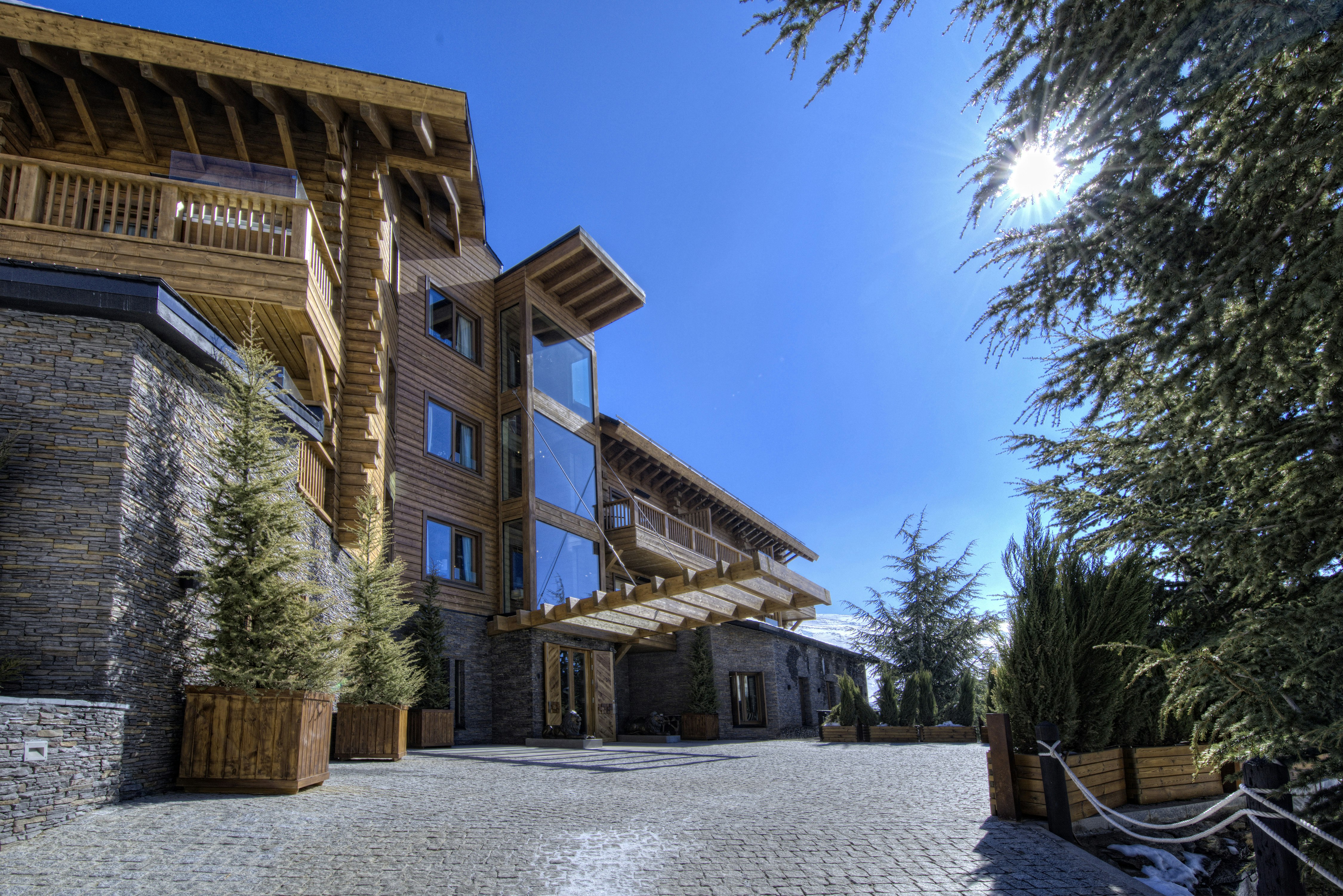 El Lodge 3/37