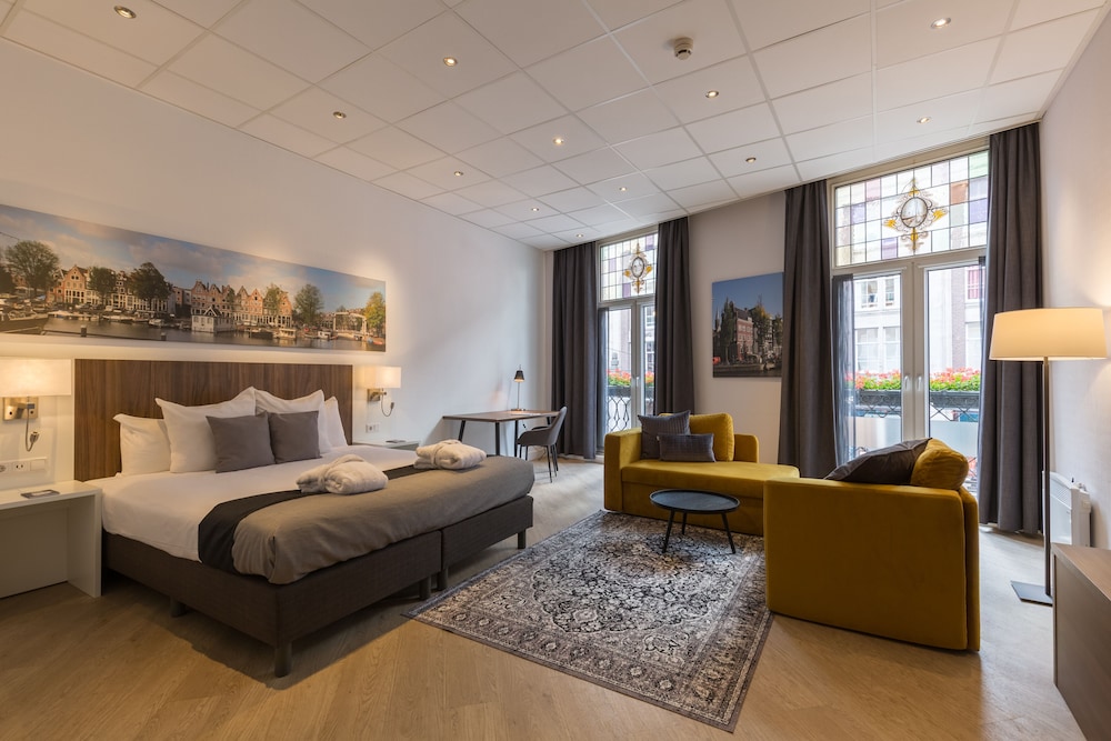 Hotel Amsterdam - De Roode Leeuw 42/59
