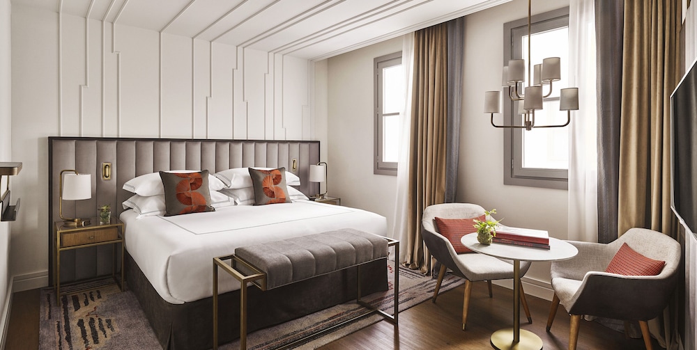 Gran Hotel Ingles 8/50