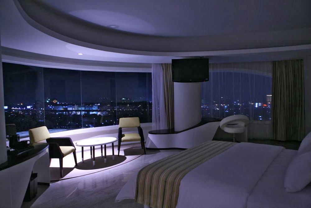 Sensa Hotel 38/64