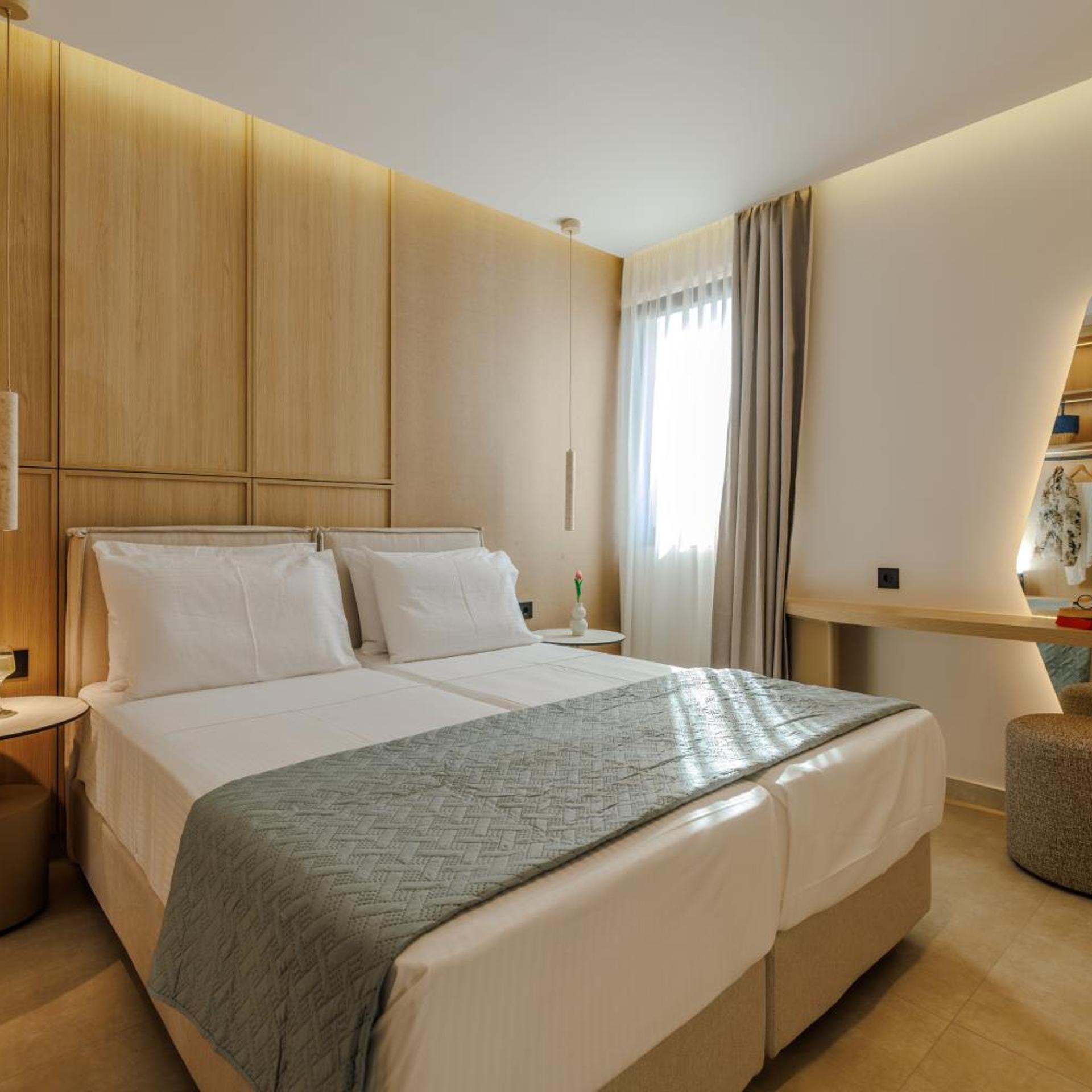 Sokratis LocoLux Villas & Suites 26/86