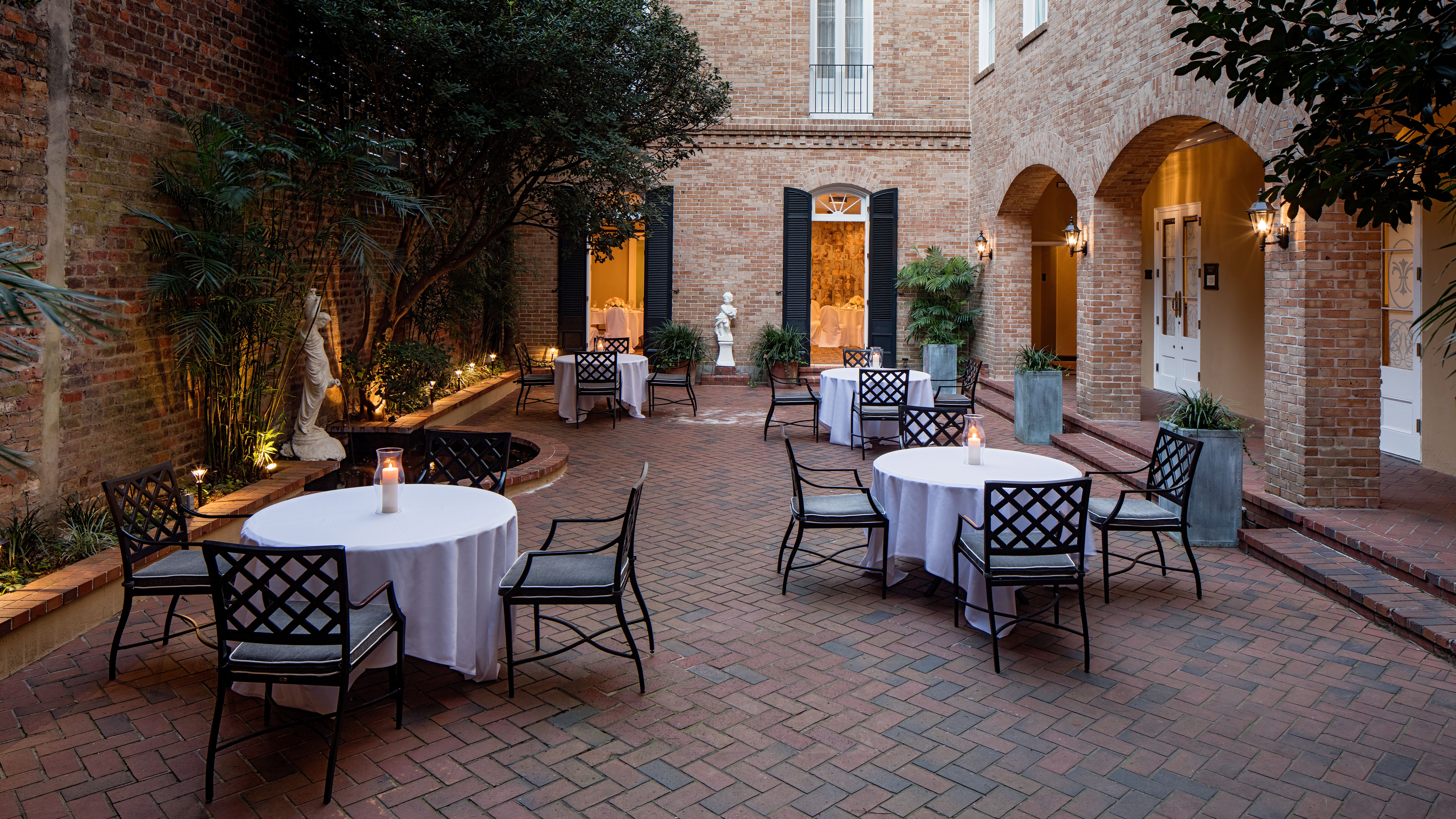 Holiday Inn Hotel French Quarter-Chateau Lemoyne 10/19