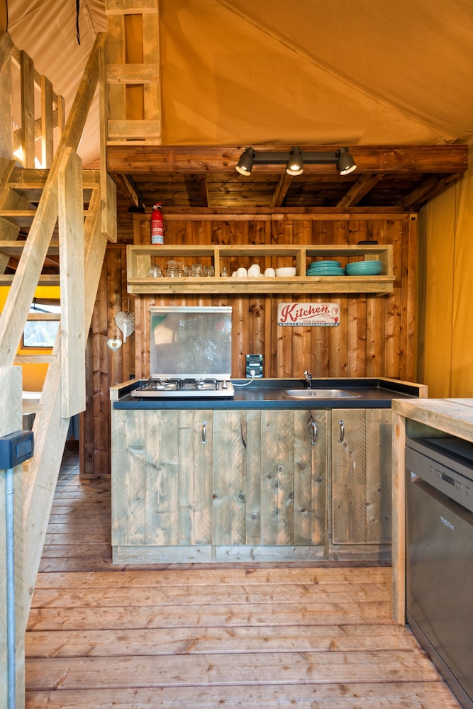 Camping Weekend Glamping Boutique 8/50