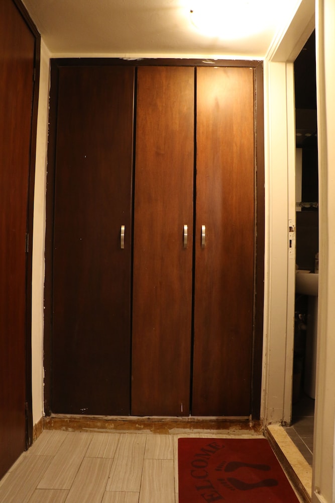 Grand Suites Hotel 35/66