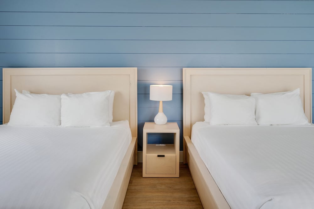 Fisher Inn Resort & Marina 16/66