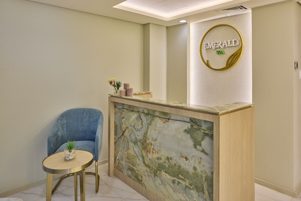 Chancellor Hotel Boracay 4/48