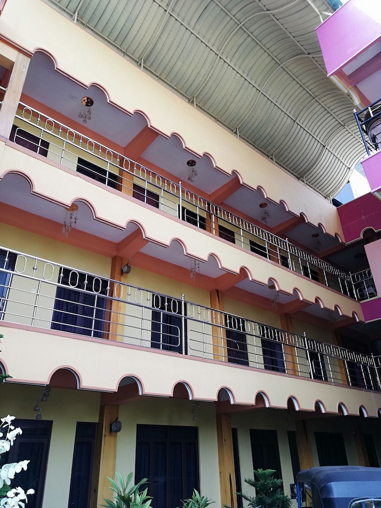 Sunshine Hotel And Hall 1/46