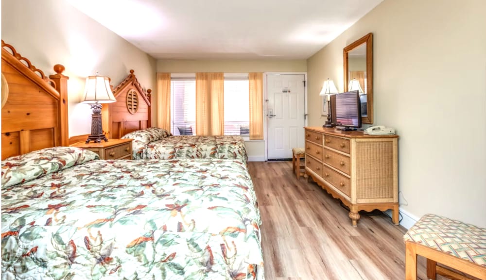 Destin Holiday Beach Resort 26/50