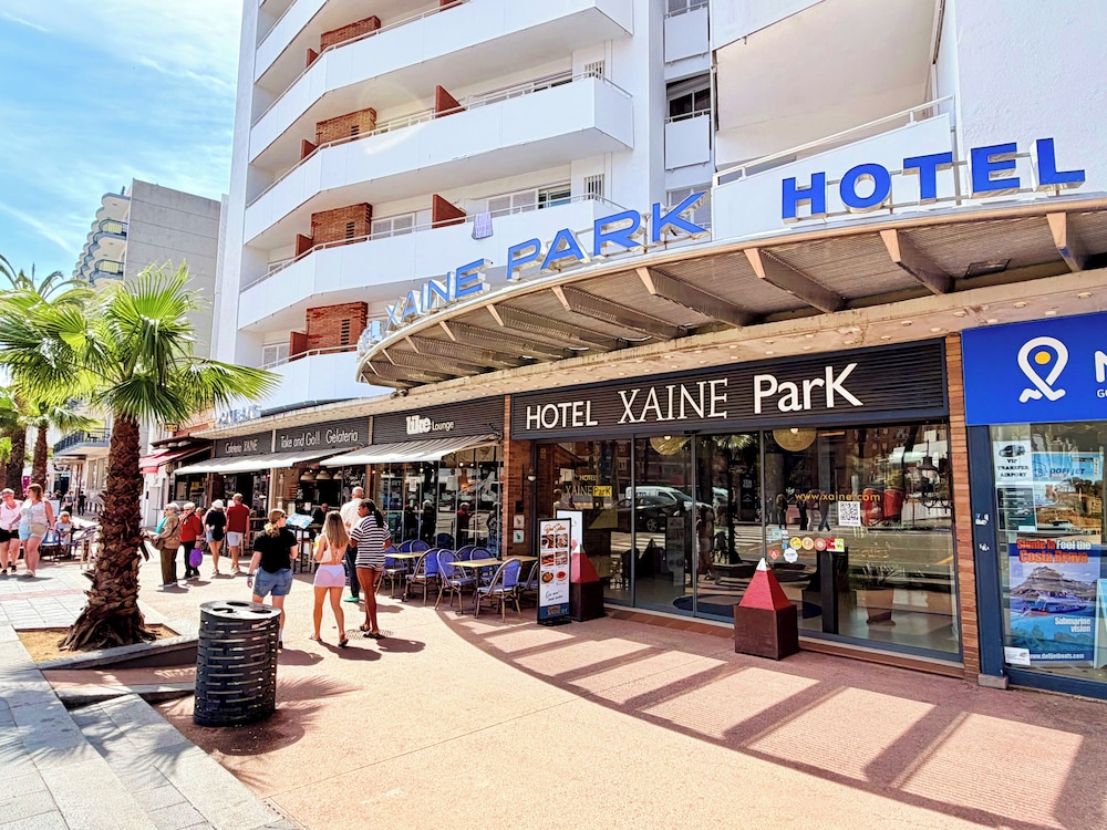 Xaine Park 66/73