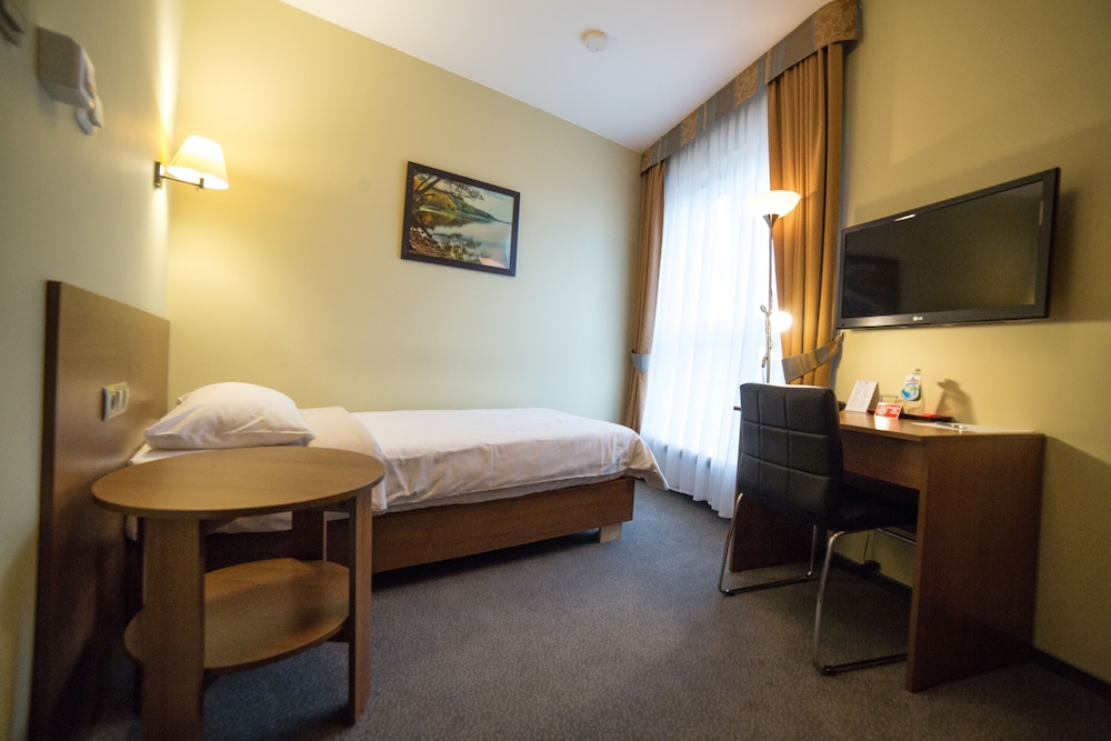 Hotel Sokolowska Airport Modlin 18/45